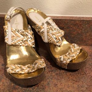 Vince Camuto tricolor wedge size 7.5